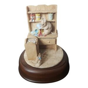 Schmid Music Box Beatrix Potter Tale of Two Bad Mice Everything Is Beautiful 90s
